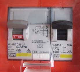 [image] Portable electricity supply RCD switches